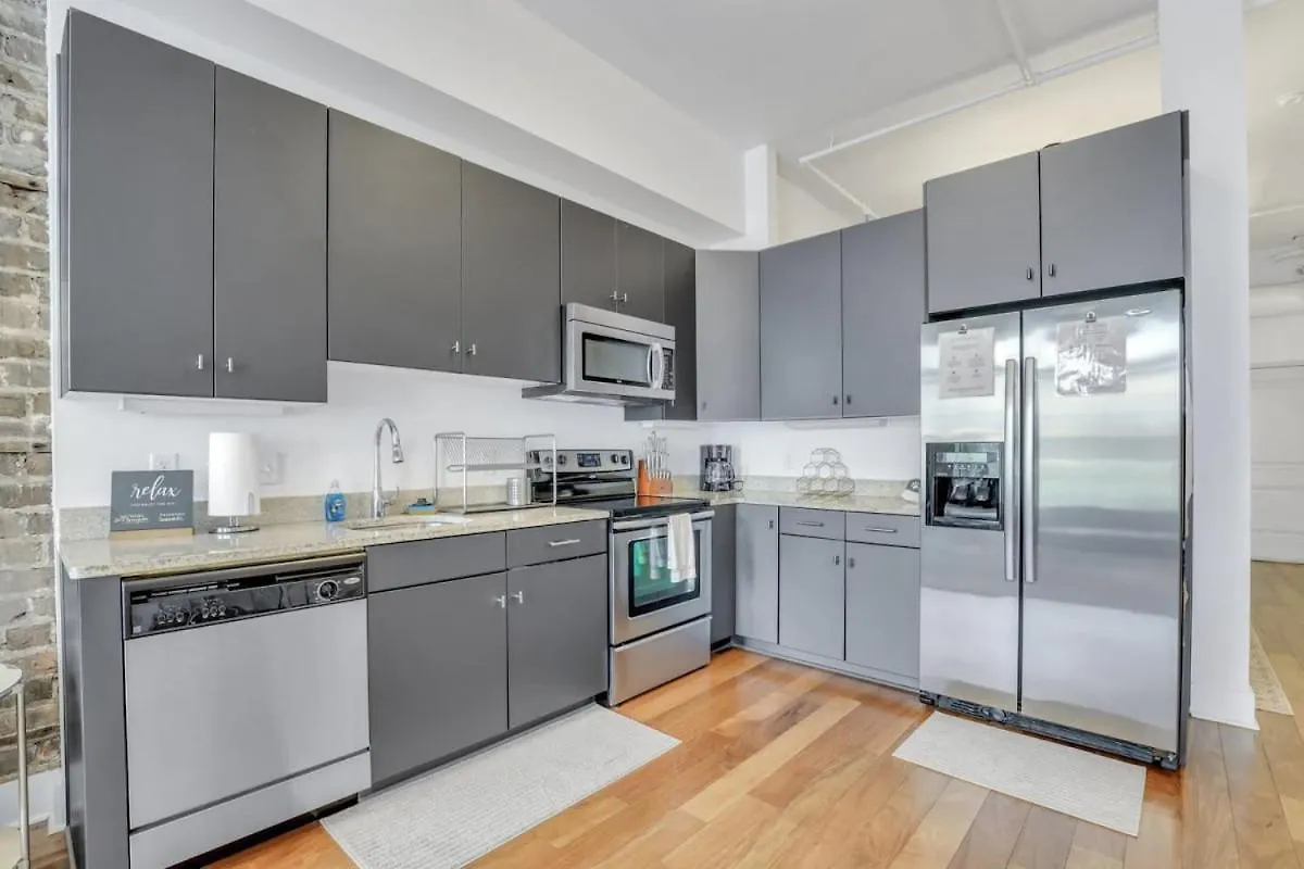 Διαμέρισμα Lush Savannah Loft - Near Plant Riverside District