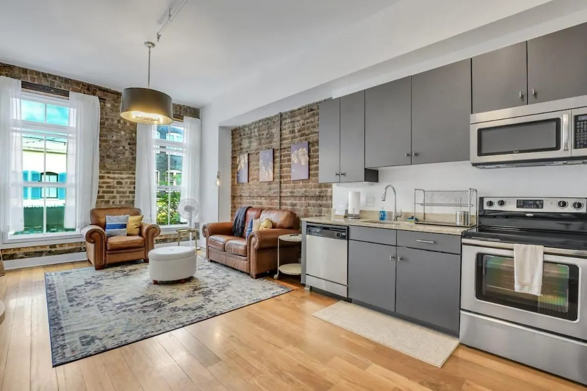 Lush Savannah Loft - Near Plant Riverside District Ηνωμένες Πολιτείες της Αμερικής